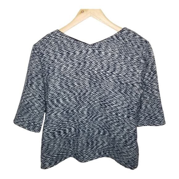 Ann Taylor Top Small Quilted Navy Blue Knit V-Neck Cropped - Picture 3 of 6